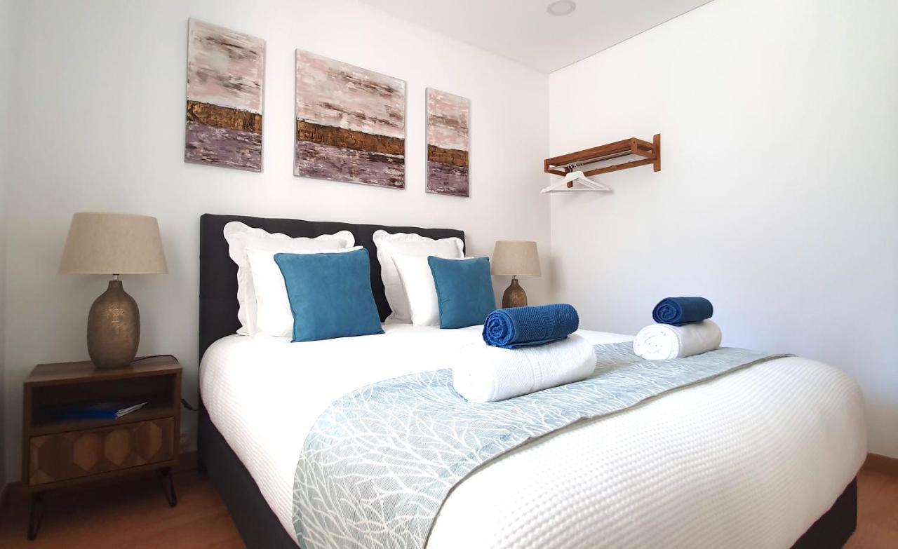 Afonso Galo Guest Apartments I Almada Kültér fotó